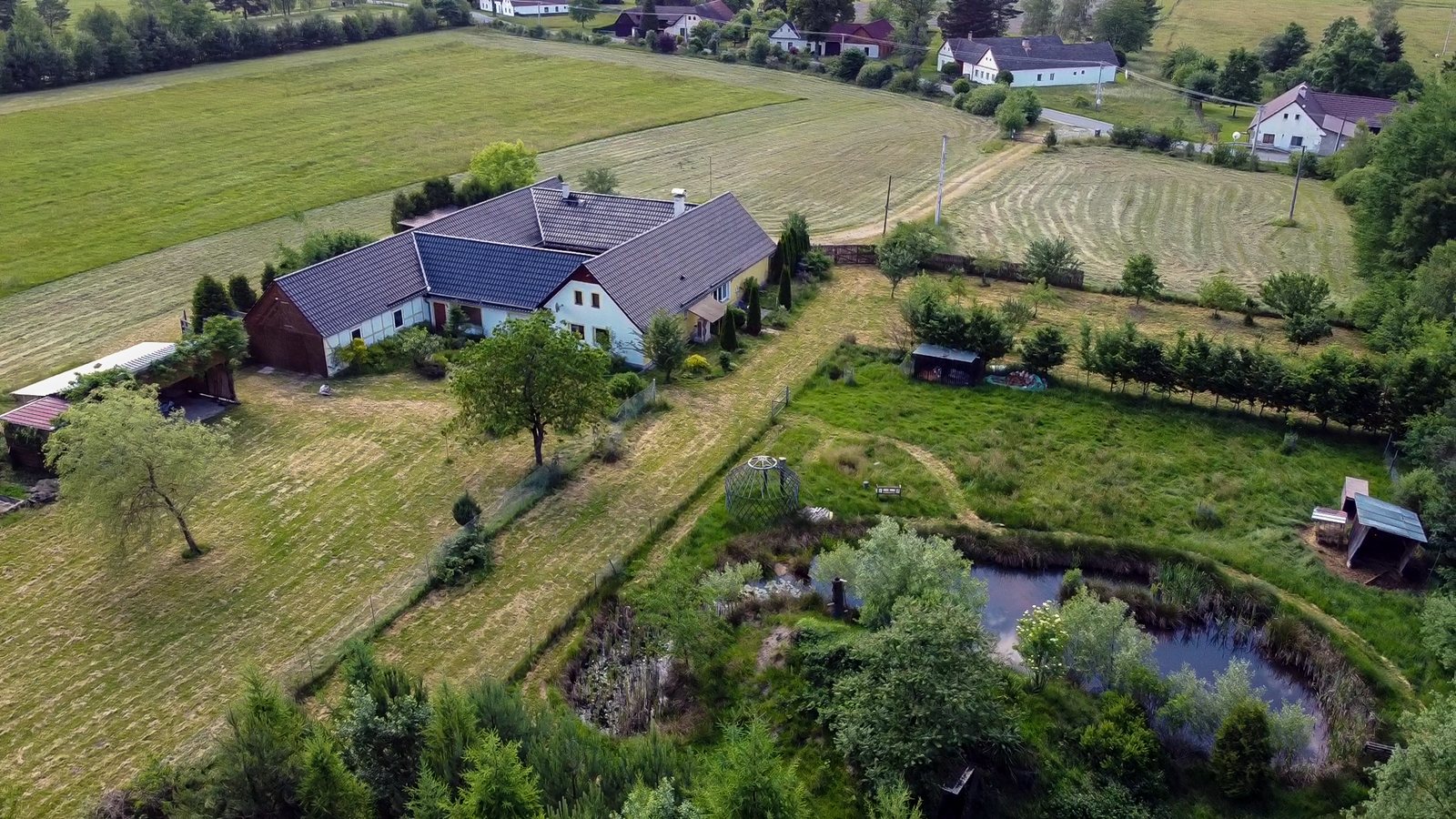Prodej rodinného domu s pozemkem